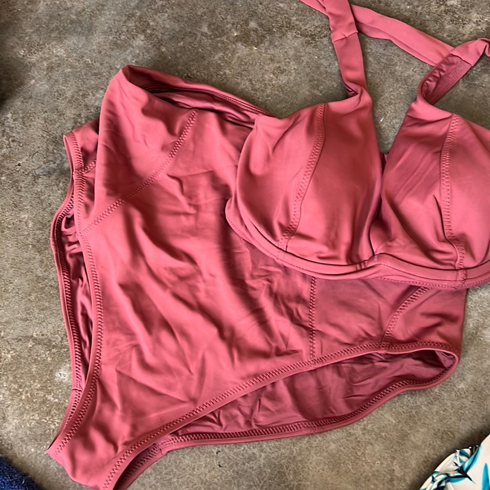 athleta clay/rust color bikini; high leg high waist 32DD